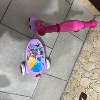 Monopattino scooter elettrico per bambina