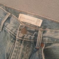 pantaloni nuovi marca Stradivarius 