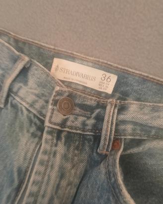 pantaloni nuovi marca Stradivarius 