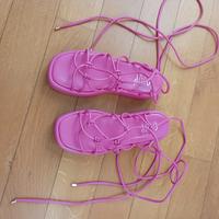 Sandali nuovi "Ovye'" fucsia alla schiava 