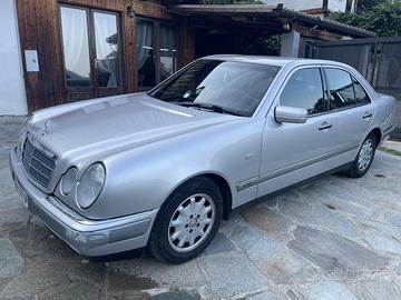 Mercedes Classe E200 GPL