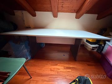 Scrivania da ufficio