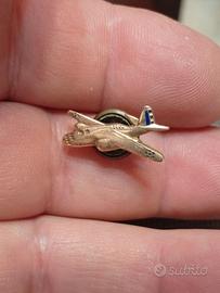 spilla aereo oro e ottone 