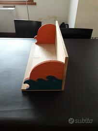 Mensola in legno colorato