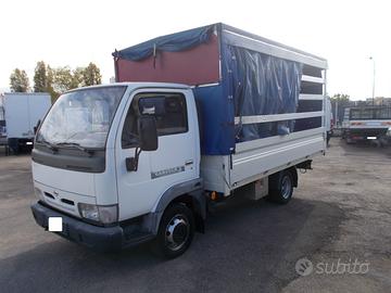 Iveco nissan cabstar anno 2003 cassone e centina