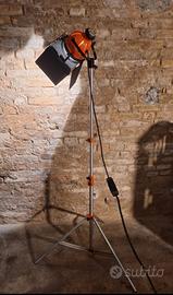 Lampada ianiro con treppiede originale vintage