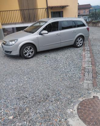opel astra sw 