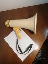 Megafono portatile  marca TOA Japan