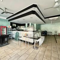 NEGOZIO A VADO LIGURE