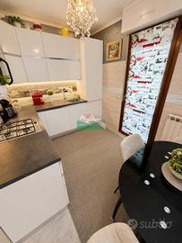 Appartamento di 110 m² con 4 locali e box auto a R