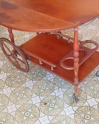 Carrello porta bottiglie