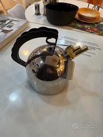 9091 FM bollitore in acciaio di ALESSI