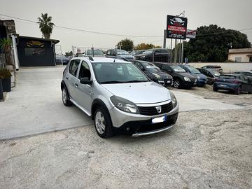 Dacia Sandero 1.5 dCi 70CV Lauréate