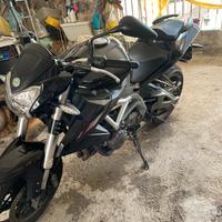 Benelli BN600R