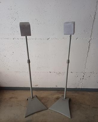 Supporti telescopici con casse 