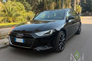 Audi A4 Avant 2.0 tdi mhev Business Advanced 136cv