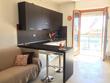 Bilocale nuovo con box auto centralissimo