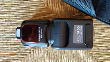 Flash Neewer NW910 per Nikon – Ottime condizio