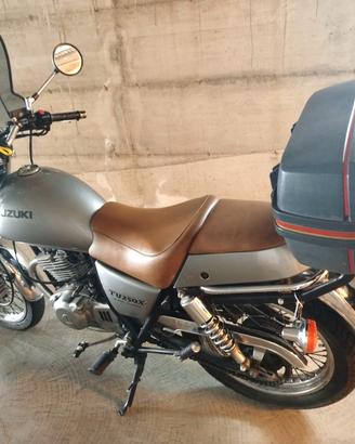 Moto Suzuki 250 TU X
