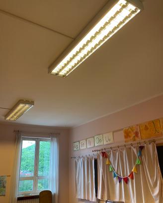 Luci grandi per scuole