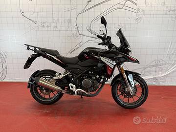 Benelli TRK 251 BENELLI - YM 2023