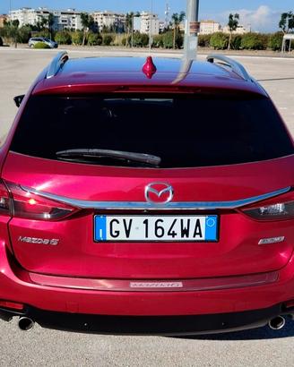 Mazda 6  FULL OPTIONAL 