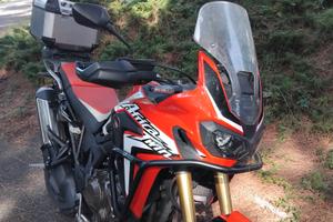 Africa twin 1000 tricolour