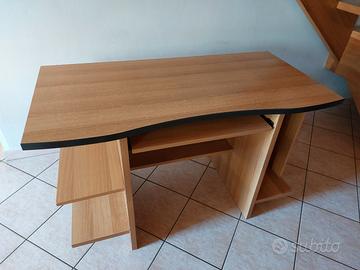 2 scrivanie porta pc