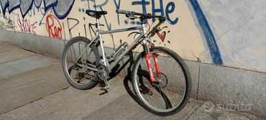 Bici Mtb  Specialized rockhopper fs 26"