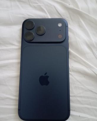 Iphone 17 pro max blu scambi con silver o orange