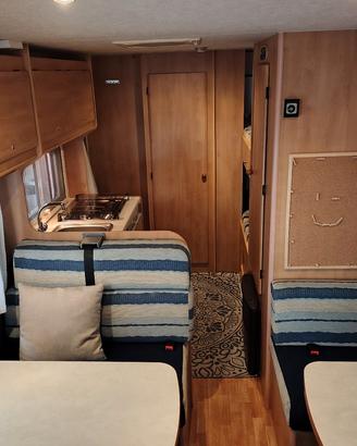 Camper mansardato 7 posti