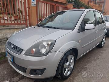 FORD Fiesta 1.4 TDCi 5p 68 CV