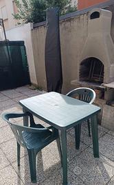 Tavolo da giardino e 2 sedie 35 euro
