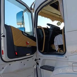 Autista di bilico oppure Autista di motrice