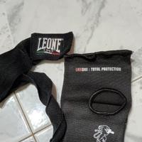 Accessori boxe, guantoni, sottoguanti e canotta