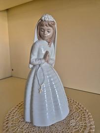 Statuina in porcellana Nao by Lladro'
