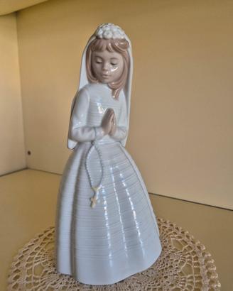 Statuina in porcellana Nao by Lladro'