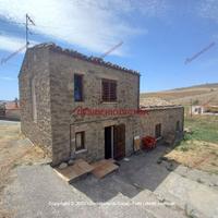 Casa, Castellana Sicula.