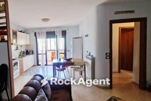 Appartamento di 95 m² con 4 locali a San Floro