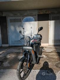 Scooter elettrico Askoll ES3