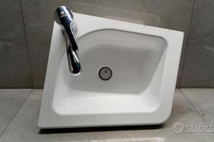 Lavello toilette bianco mm 365x330+MISCELATORE