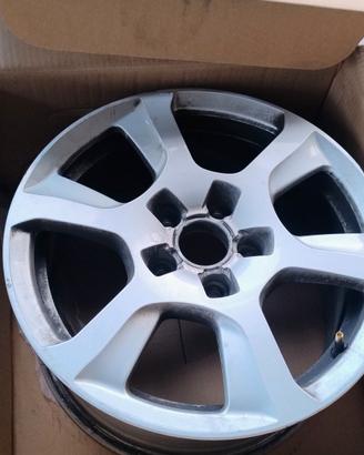 numero quattro cerchi originali Audi A4 16 pollici