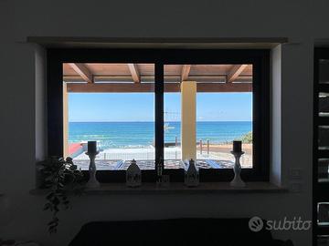 Villino fronte mare Sperlonga