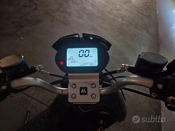 Ciclomotore elettrico motron whizz