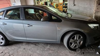 opel astra 