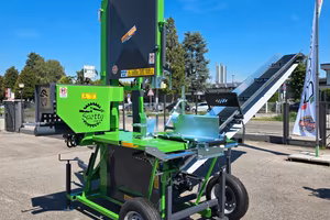 Saetta 850 - Sega a nastro con spaccalegna orizzon