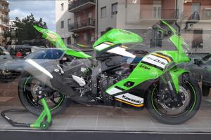 Kawasaki Ninja ZX - 4 RR 2025 PRONTA CONSEGNA