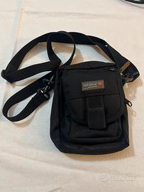 Borsello porta dispositivi digitali