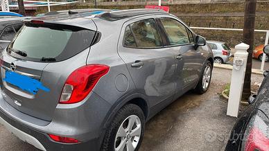 AUTO OPEL MOKKA
