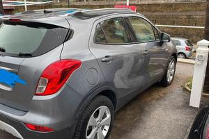 AUTO OPEL MOKKA